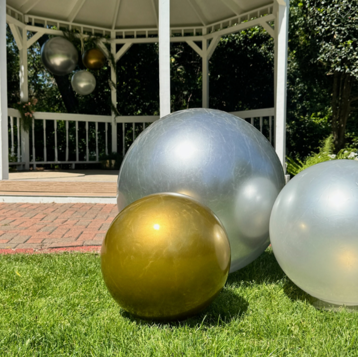 METALIC HOLIBALL SETOF THREE