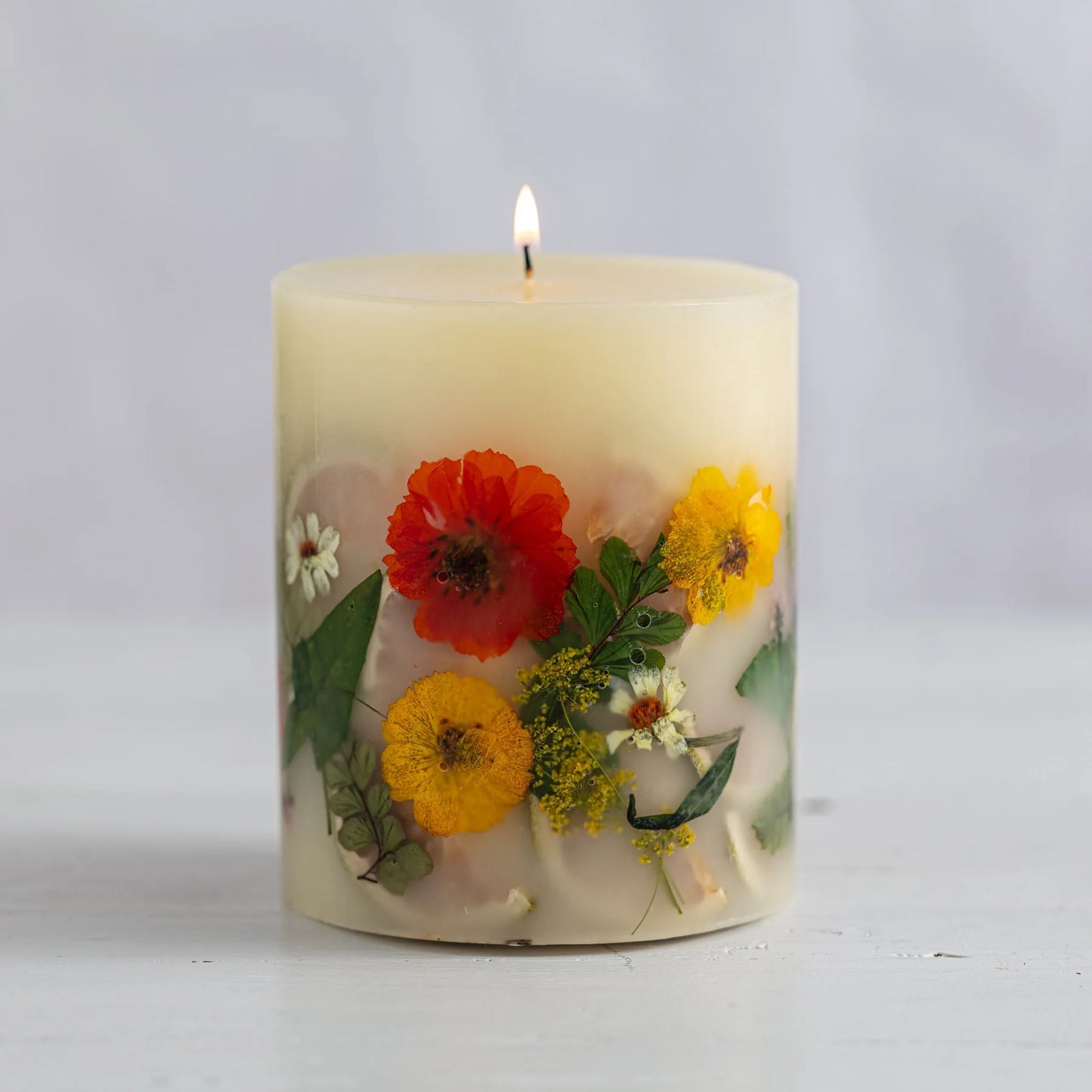 SMALL ROUND BOTANICAL CANDLE-PEONY & POMELO